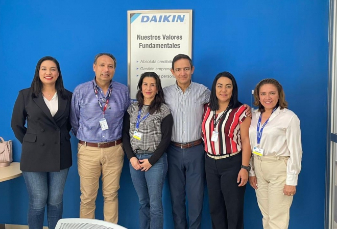 Firma de Convenio con Empresa DAIKIN MANUFACTURING...